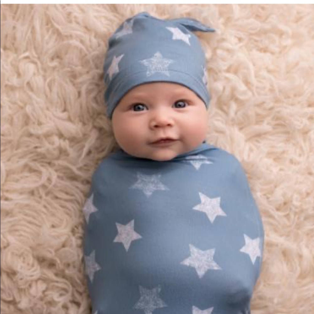 Itzy Ritzy Cocoon and Hat Set (swaddle)